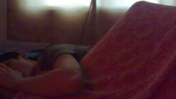 Jade megosztja punciba élvezős szex a BF -es faszt a legjobb barátjával