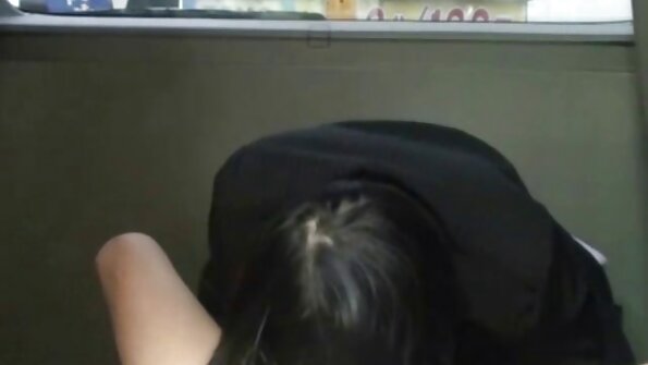 Kettős csemege punciba elvezes a Bang buszon belül