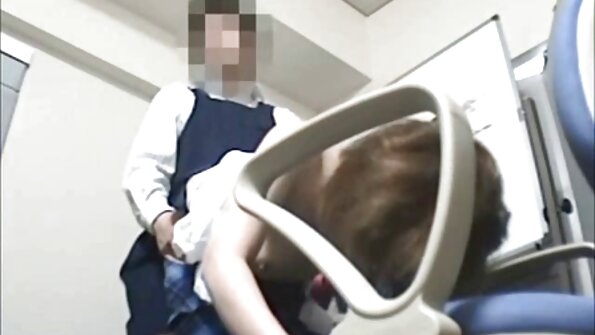 A szőrös pinára élvezés Santa Hotties szemtelennek bizonyul