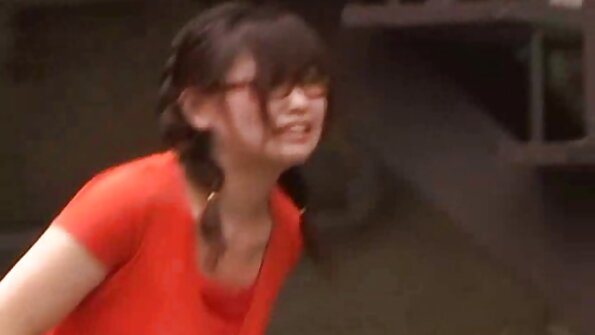 Claudia Marie punciba èlvez csúnya lesz két fekete szúrással