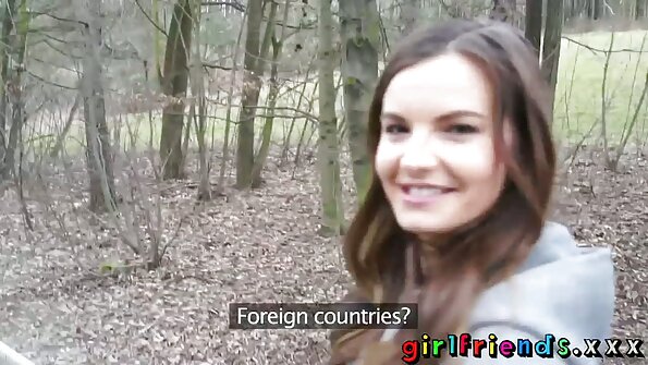 Kayla Synz menyecske punciba élvezés menyasszonyi feneke